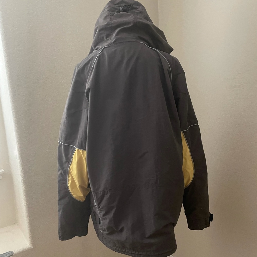 Coat - Picture 3 of 5